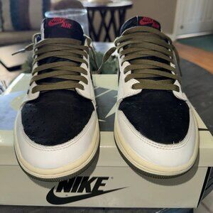 Travis Scott Olive Jordan 1 Low men’s 10.5